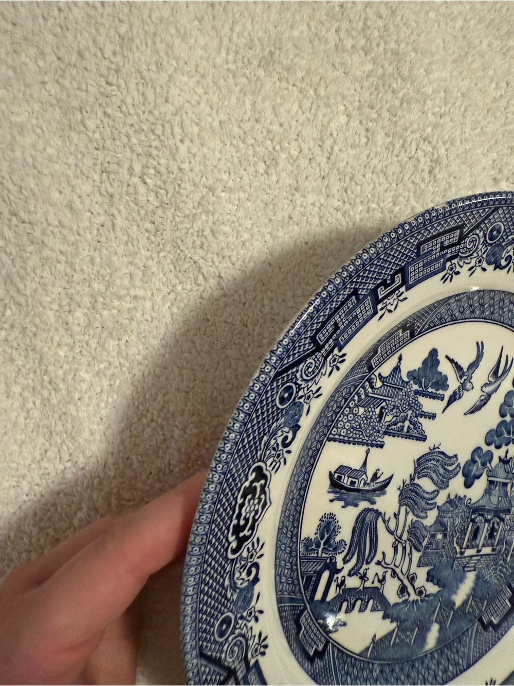 Vintage Churchill England 10 1/4” dinner plate - Blue Willow Pattern